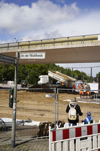Abriss der kaputten Wuhlheide-Brücke in Berlin