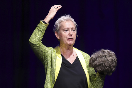 Auftritt von Lioba Albus in Unna