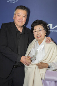 Fimpremiere 'Worth the Wait' in West Hollywood