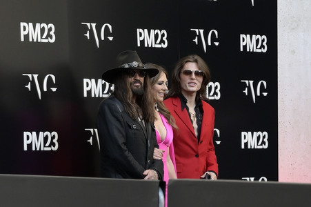 Ausstellungseröffnung 'Orizzonti Rosso' in Rom