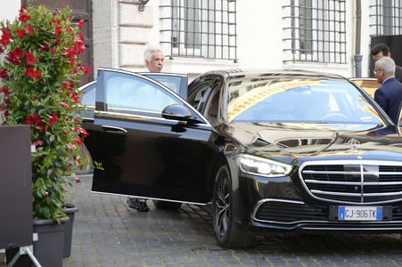 Ausstellungseröffnung 'Orizzonti Rosso' in Rom