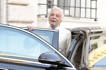 Ausstellungseröffnung 'Orizzonti Rosso' in Rom