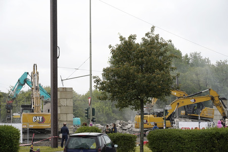 Abriss der kaputten Wuhlheide-Brücke in Berlin