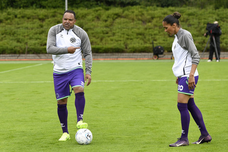 Benefiz-Fußballspiel 'Kicken mit Stars' in Hannover
