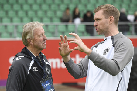 Benefiz-Fußballspiel 'Kicken mit Stars' in Hannover