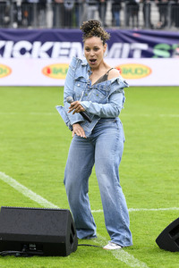 Benefiz-Fußballspiel 'Kicken mit Stars' in Hannover