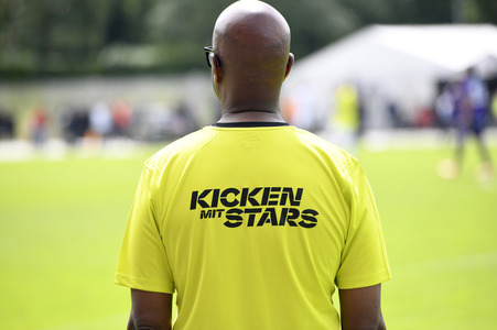 Benefiz-Fußballspiel 'Kicken mit Stars' in Hannover