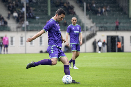 Benefiz-Fußballspiel 'Kicken mit Stars' in Hannover