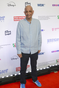 Serienpremiere 'Hundertdreizehn' auf dem Seriencamp Festival 2025 in Köln