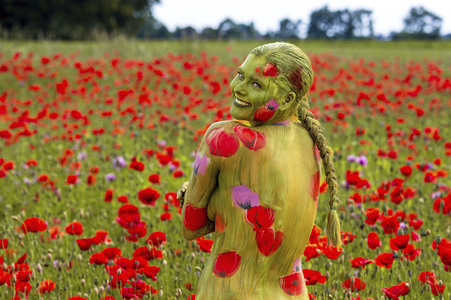 NATURE ART: Rotmohn / Red Poppy Bodypainting