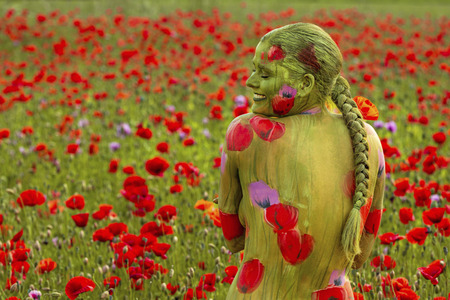 NATURE ART: Rotmohn / Red Poppy Bodypainting