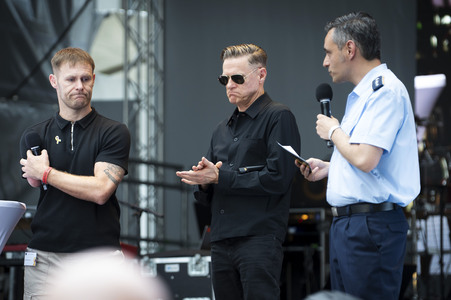 Fotoausstellung 'Wounded: The Legacy of War' von Bryan Adams beim 1. Nationalen Veteranentag in Berlin