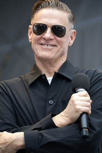 Fotoausstellung 'Wounded: The Legacy of War' von Bryan Adams beim 1. Nationalen Veteranentag in Berlin