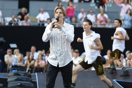 TV-Show 'Schlagerbooom Open Air 2025 - Die Berge leuchten!' in Kitzbühel