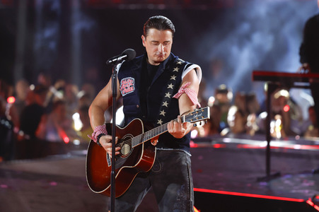 TV-Show 'Schlagerbooom Open Air 2025 - Die Berge leuchten!' in Kitzbühel