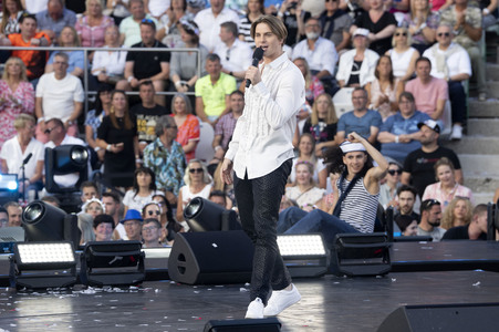 TV-Show 'Schlagerbooom Open Air 2025 - Die Berge leuchten!' in Kitzbühel