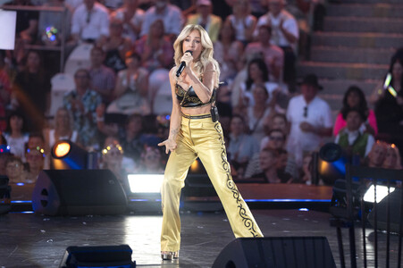 TV-Show 'Schlagerbooom Open Air 2025 - Die Berge leuchten!' in Kitzbühel