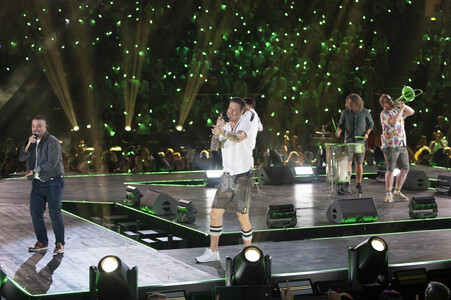 TV-Show 'Schlagerbooom Open Air 2025 - Die Berge leuchten!' in Kitzbühel