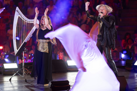 TV-Show 'Schlagerbooom Open Air 2025 - Die Berge leuchten!' in Kitzbühel