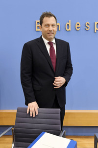 Bundespressekonferenz zum Entwurf des Bundeshaushalts 2025 in Berlin