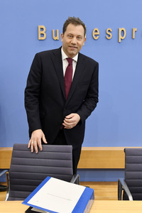 Bundespressekonferenz zum Entwurf des Bundeshaushalts 2025 in Berlin