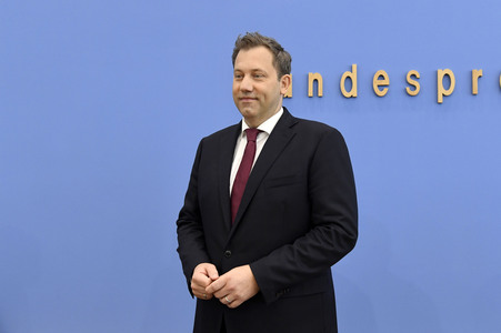 Bundespressekonferenz zum Entwurf des Bundeshaushalts 2025 in Berlin