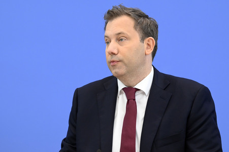 Bundespressekonferenz zum Entwurf des Bundeshaushalts 2025 in Berlin