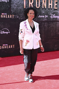 Serienpremiere 'Iron Heart' in Los Angeles