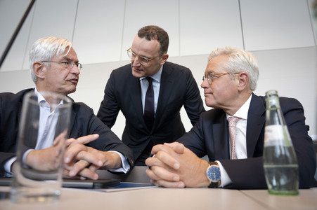 Fraktionssitzung der CDU/CSU-Bundestagsfraktion in Berlin