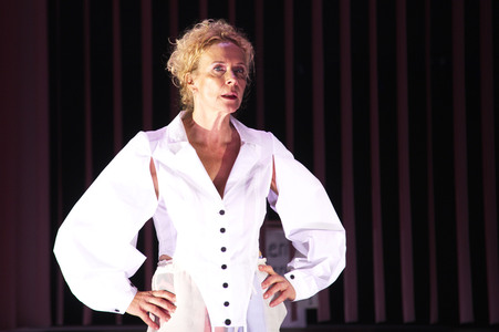 Theaterprobe 'DI-VI-SI-ON' in Berlin