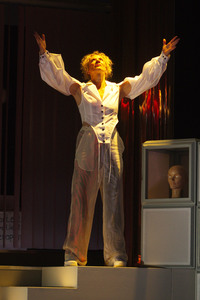 Theaterprobe 'DI-VI-SI-ON' in Berlin