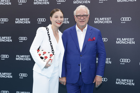 Festivaleröffnung mit Filmpremiere 'The Ballad of Wallis Island', Filmfest München 2025