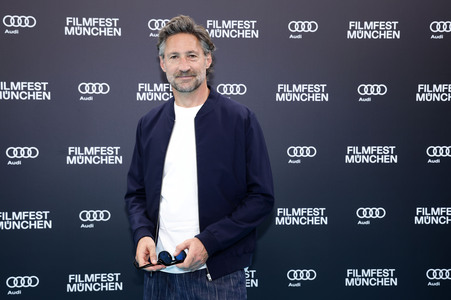 Festivaleröffnung mit Filmpremiere 'The Ballad of Wallis Island', Filmfest München 2025