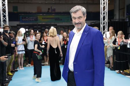 Festivaleröffnung mit Filmpremiere 'The Ballad of Wallis Island', Filmfest München 2025