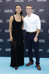 Festivaleröffnung mit Filmpremiere 'The Ballad of Wallis Island', Filmfest München 2025