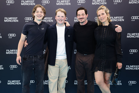 Festivaleröffnung mit Filmpremiere 'The Ballad of Wallis Island', Filmfest München 2025