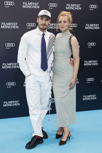 Festivaleröffnung mit Filmpremiere 'The Ballad of Wallis Island', Filmfest München 2025