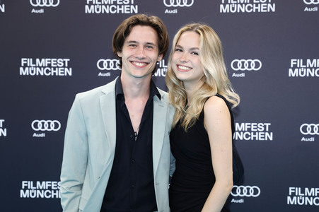 Festivaleröffnung mit Filmpremiere 'The Ballad of Wallis Island', Filmfest München 2025