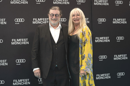Festivaleröffnung mit Filmpremiere 'The Ballad of Wallis Island', Filmfest München 2025