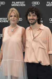 Festivaleröffnung mit Filmpremiere 'The Ballad of Wallis Island', Filmfest München 2025