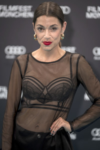 Festivaleröffnung mit Filmpremiere 'The Ballad of Wallis Island