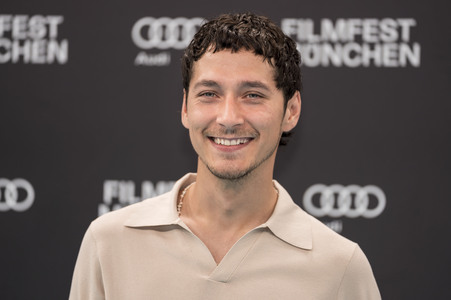 Festivaleröffnung mit Filmpremiere 'The Ballad of Wallis Island', Filmfest München 2025