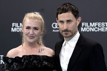 Festivaleröffnung mit Filmpremiere 'The Ballad of Wallis Island