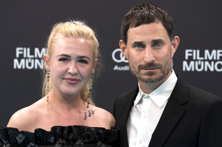 Festivaleröffnung mit Filmpremiere 'The Ballad of Wallis Island', Filmfest München 2025