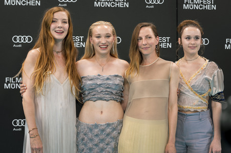 Festivaleröffnung mit Filmpremiere 'The Ballad of Wallis Island', Filmfest München 2025