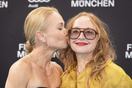 Festivaleröffnung mit Filmpremiere 'The Ballad of Wallis Island