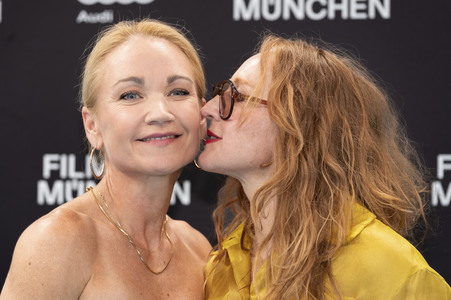 Festivaleröffnung mit Filmpremiere 'The Ballad of Wallis Island