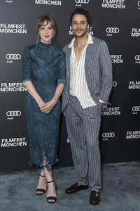 Serienpremiere 'Miss Sophie - Same Procedure as Every Year', Fil