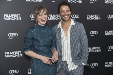 Serienpremiere 'Miss Sophie - Same Procedure as Every Year', Fil