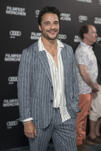 Serienpremiere 'Miss Sophie - Same Procedure as Every Year', Fil